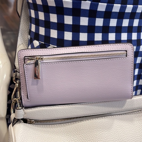 Kate Spade Darcy Large Slim Bifold Wallet
Lilac Moon - Picture 16 of 16
